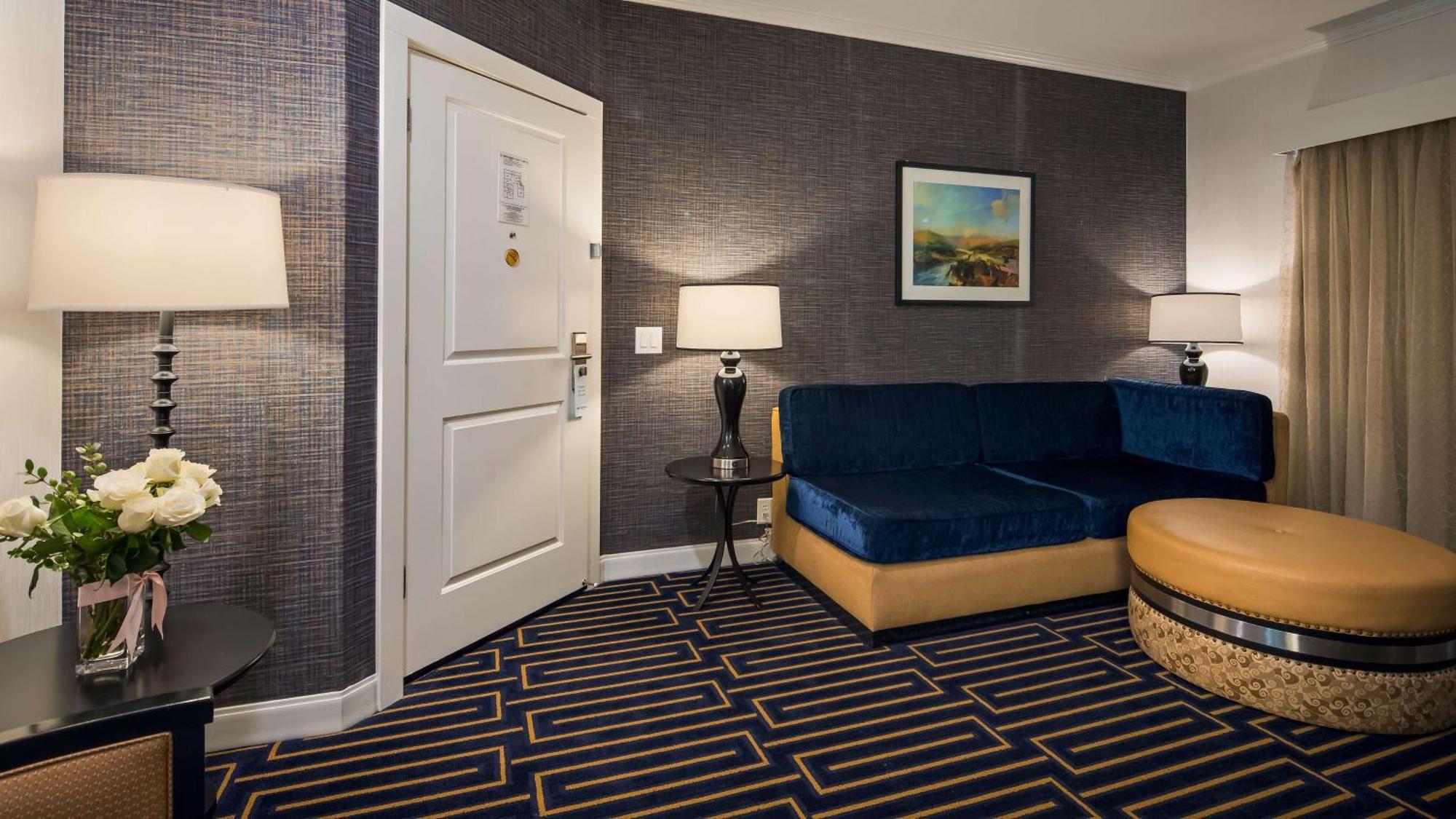 Best Western Plus Palm Court Hotel Davis Exterior foto