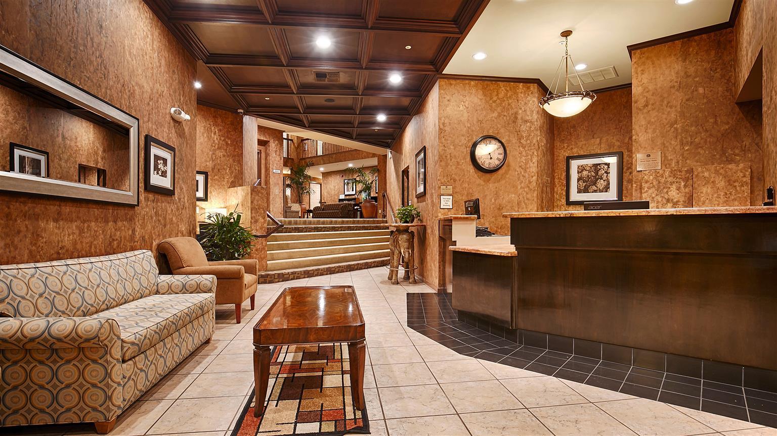 Best Western Plus Palm Court Hotel Davis Exterior foto